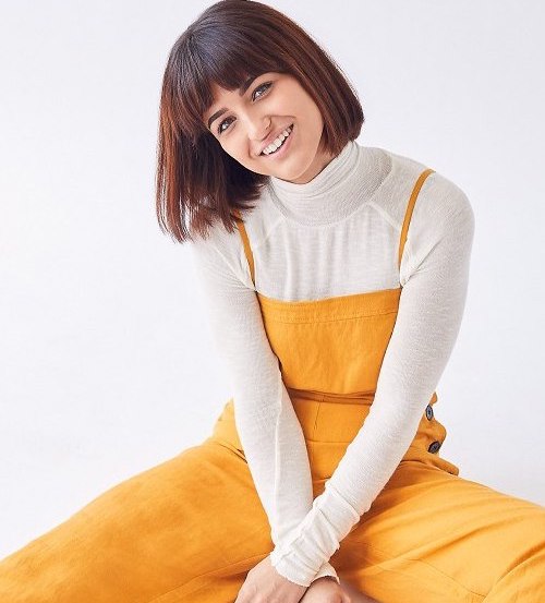 Why Petite Models are Gaining Ground at Agencies And On The Runway