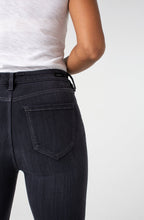 Load image into Gallery viewer, Petite High Waisted Jeans