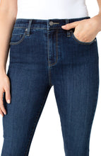 Load image into Gallery viewer, Petite High Waisted Jeans