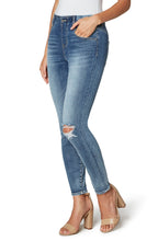 Load image into Gallery viewer, Petite Distressed Glider Jeans